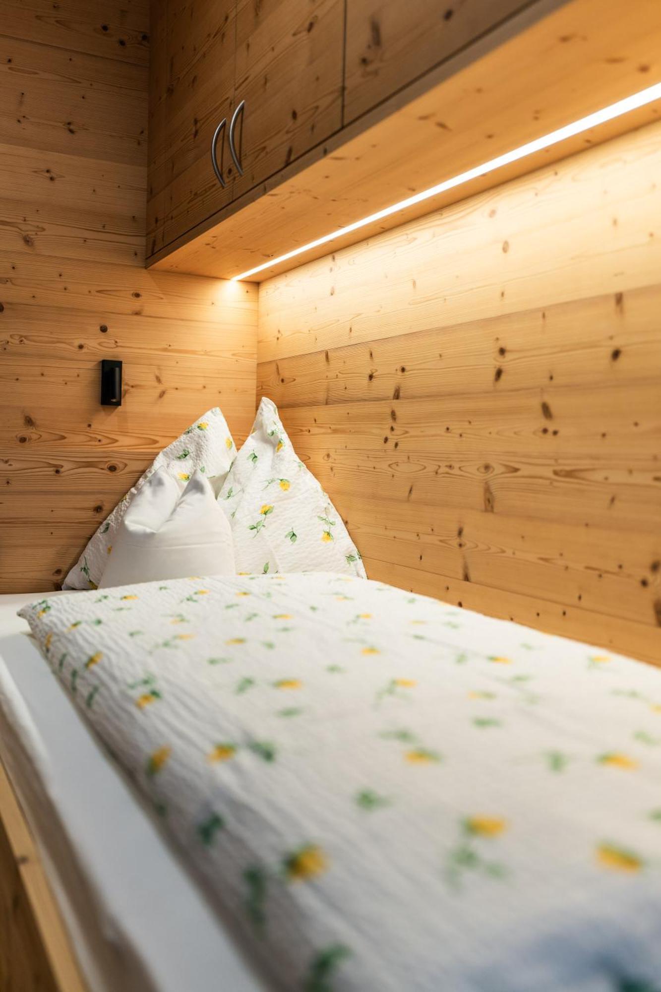 Garni Edera Hotell Corvara Exteriör bild